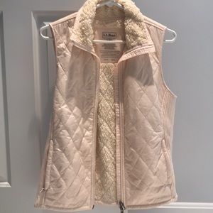 Cream vest with fuzzy inside